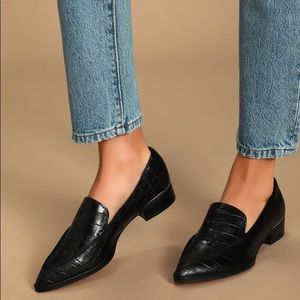 Lulu’s Crocodile-Embossed Leather Loafers